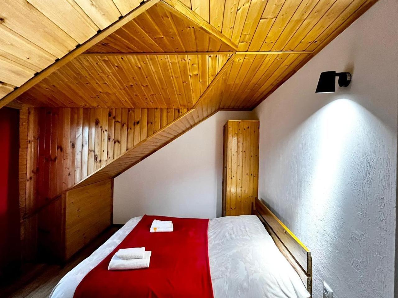 Nino & Irodi'S Guest House Kutaissi Exterior foto